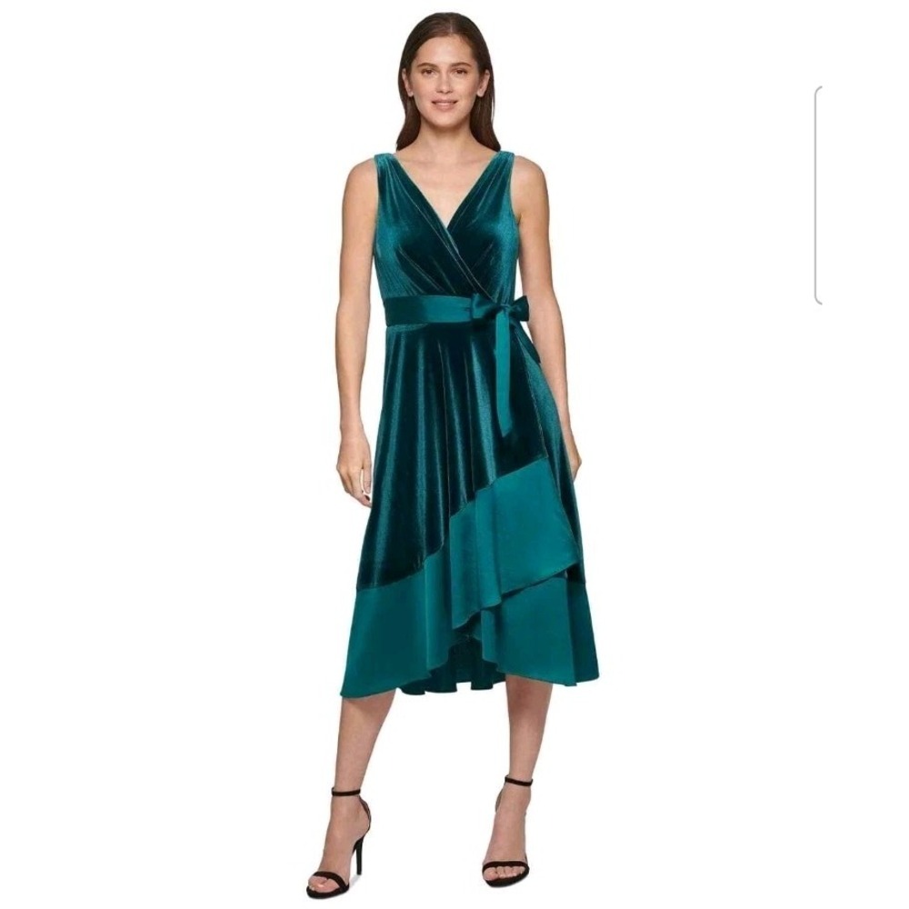 DKNY Women's Green Mixed Media Surplice V-Neck Belted Dress - 8 - Green